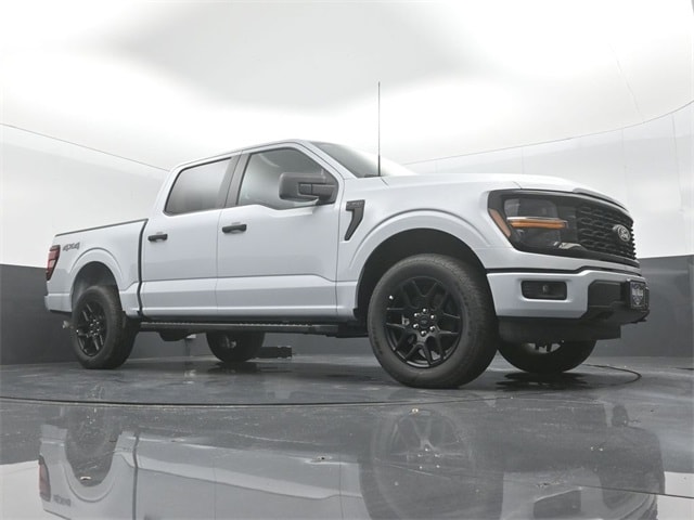 new 2025 Ford F-150 car, priced at $51,921