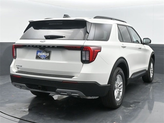 new 2025 Ford Explorer car, priced at $43,605