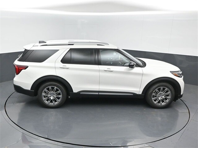 new 2025 Ford Explorer car, priced at $50,686