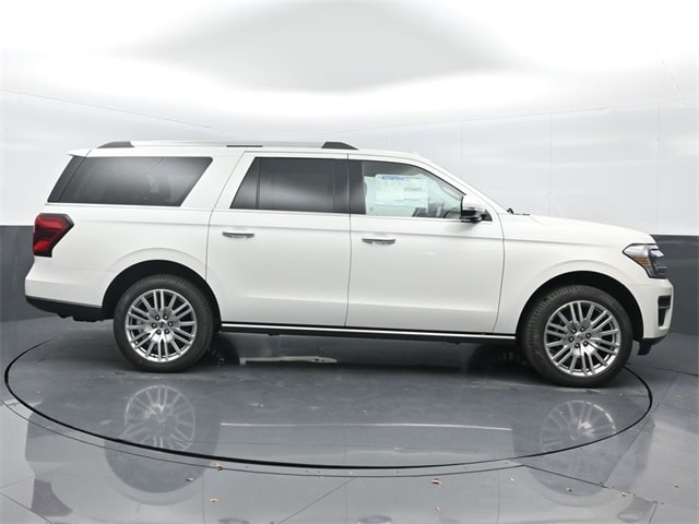 new 2024 Ford Expedition car, priced at $73,895