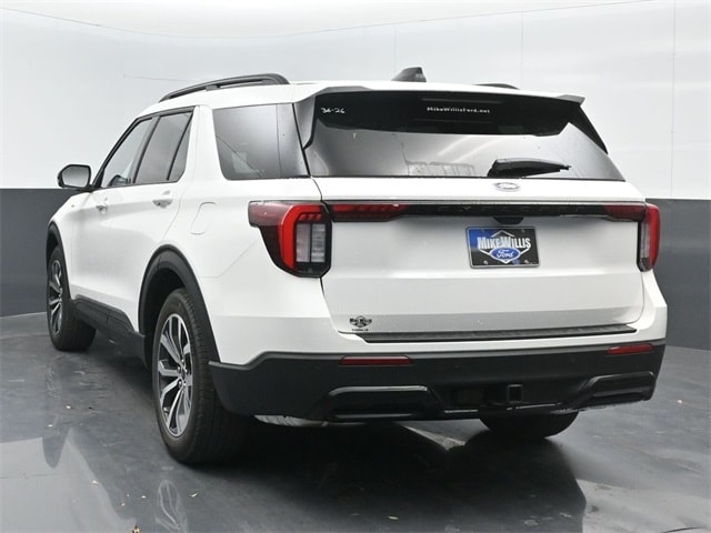 new 2025 Ford Explorer car, priced at $45,905