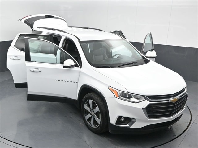 used 2020 Chevrolet Traverse car, priced at $22,410