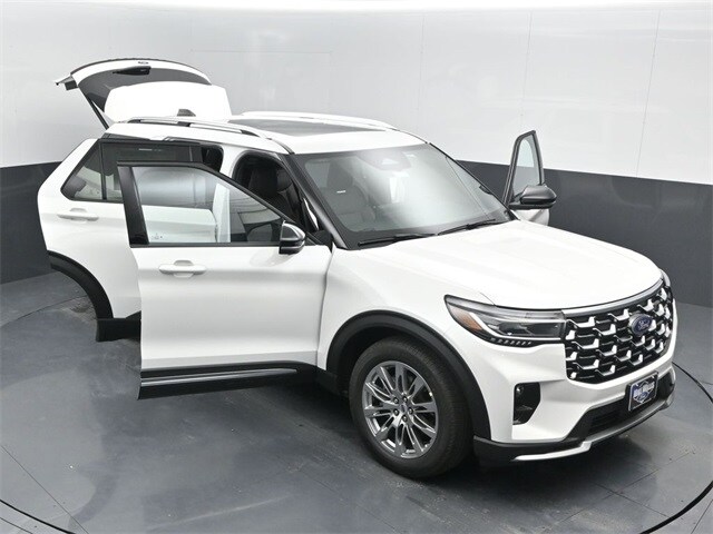 new 2025 Ford Explorer car, priced at $49,640