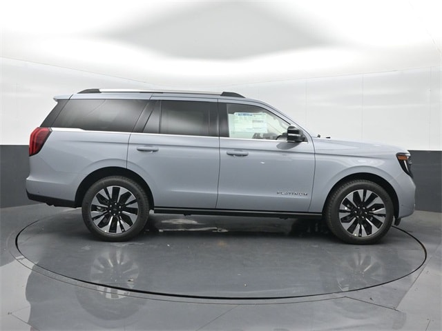 new 2025 Ford Expedition car, priced at $80,430