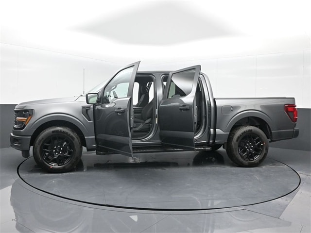 new 2024 Ford F-150 car, priced at $47,556