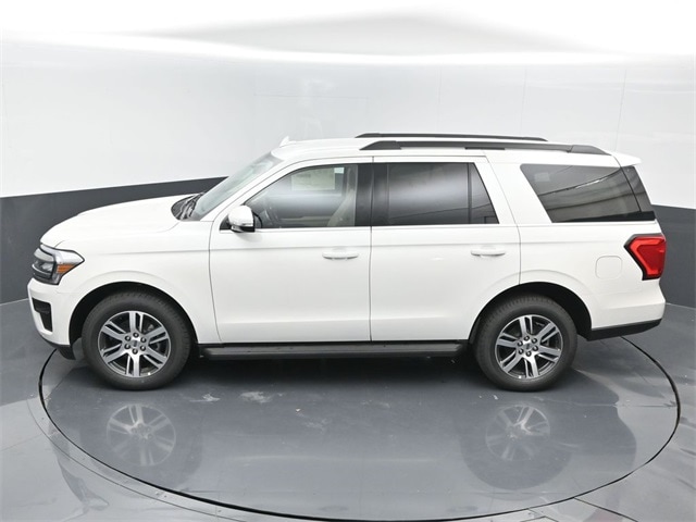 new 2024 Ford Expedition car, priced at $58,620