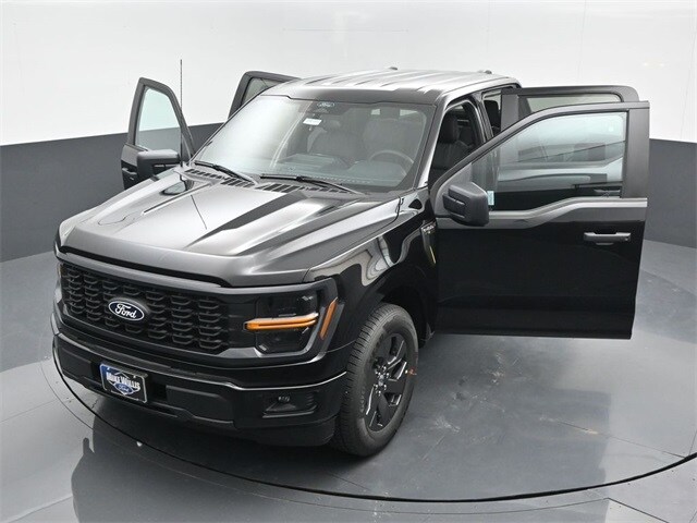 new 2025 Ford F-150 car, priced at $42,330