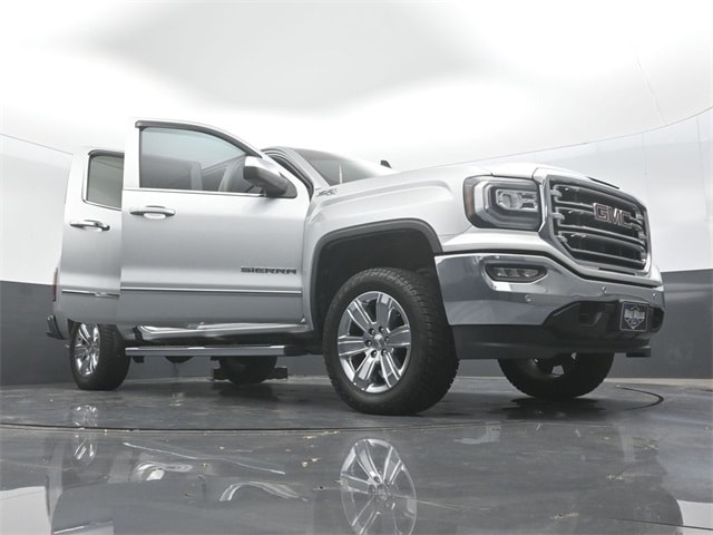 used 2018 GMC Sierra 1500 car, priced at $32,180