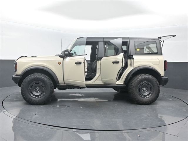 new 2025 Ford Bronco car, priced at $66,960