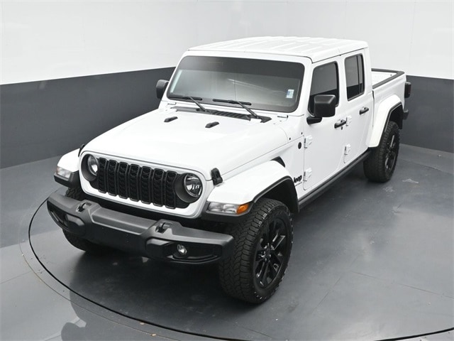 used 2024 Jeep Gladiator car, priced at $37,988