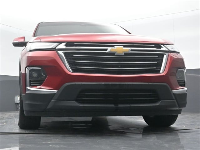 used 2022 Chevrolet Traverse car, priced at $30,194