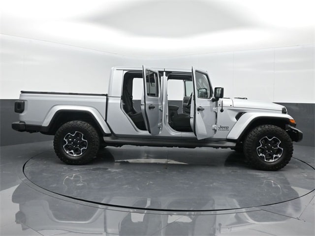 used 2023 Jeep Gladiator car, priced at $35,958