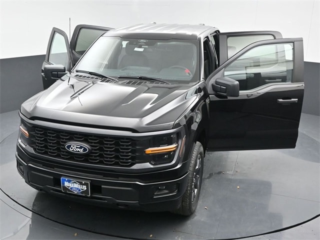 new 2025 Ford F-150 car, priced at $52,130