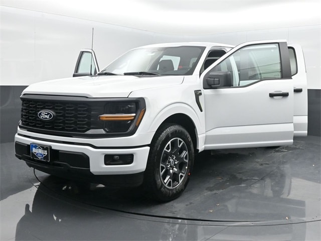 new 2024 Ford F-150 car, priced at $40,670