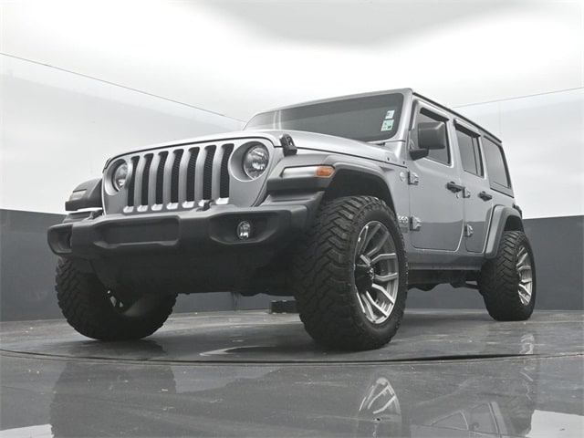 used 2020 Jeep Wrangler car, priced at $25,112