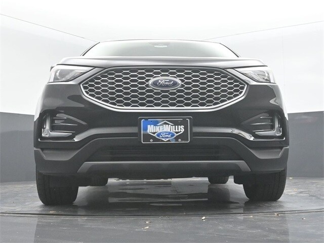 new 2024 Ford Edge car, priced at $35,025