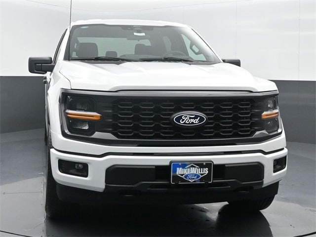 new 2024 Ford F-150 car, priced at $47,372