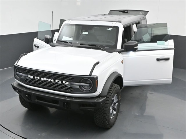 new 2024 Ford Bronco car, priced at $59,685