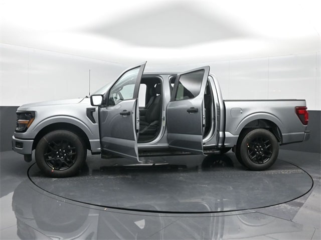 new 2025 Ford F-150 car, priced at $49,365