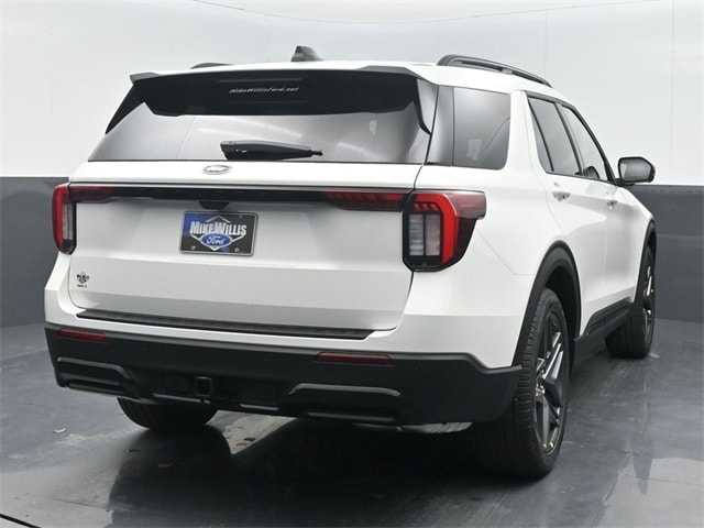 new 2025 Ford Explorer car, priced at $45,860