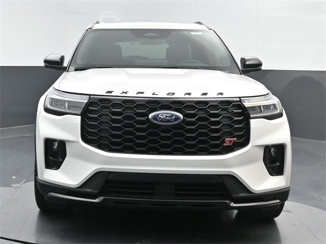 new 2025 Ford Explorer car, priced at $61,620