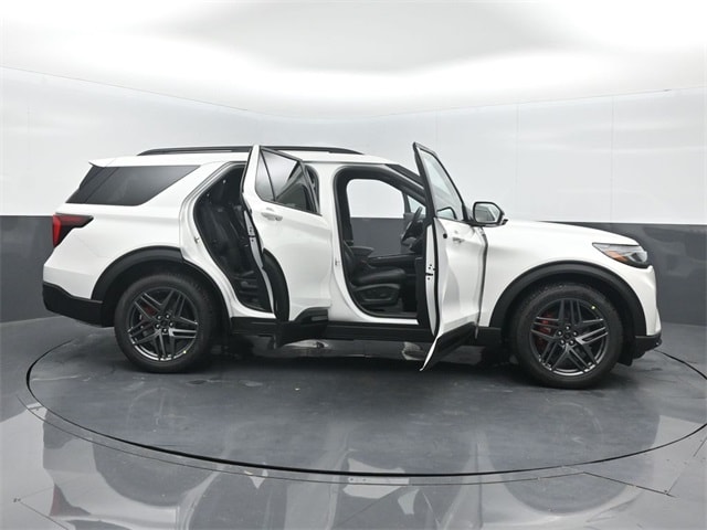 new 2025 Ford Explorer car, priced at $54,660