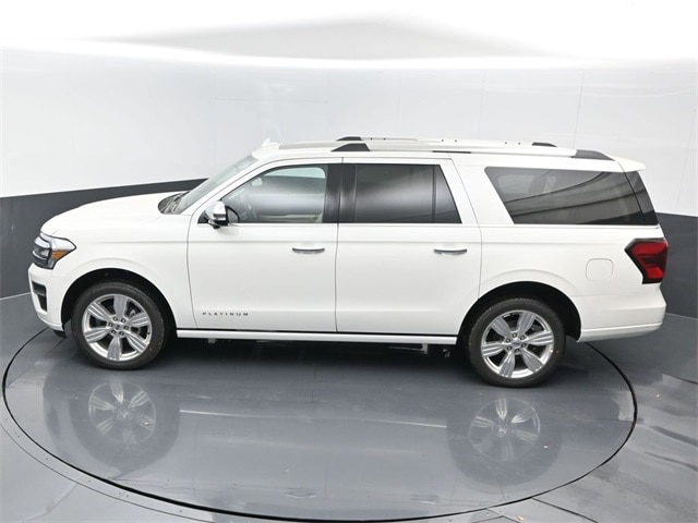 new 2024 Ford Expedition car, priced at $76,930