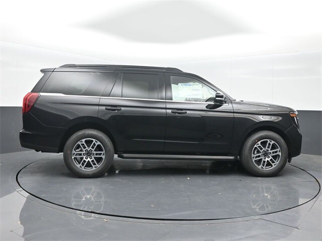 new 2025 Ford Expedition car, priced at $68,210