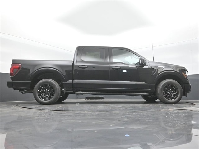 new 2024 Ford F-150 car, priced at $48,555