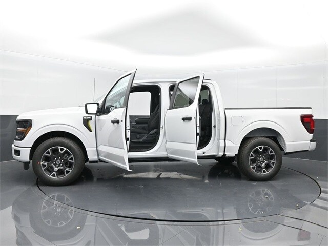 new 2024 Ford F-150 car, priced at $44,027