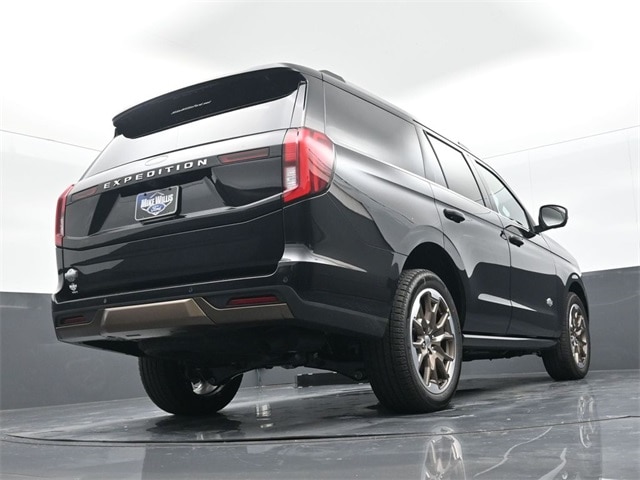 new 2025 Ford Expedition car, priced at $86,795