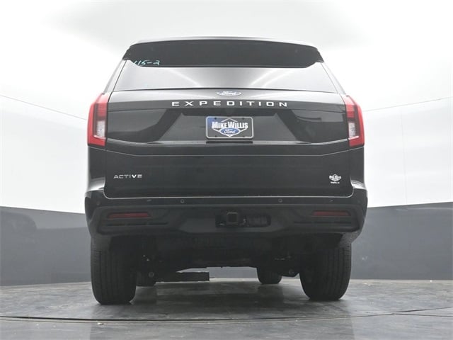 new 2025 Ford Expedition car, priced at $68,210