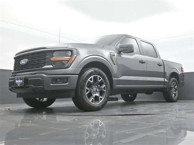 new 2025 Ford F-150 car, priced at $43,083