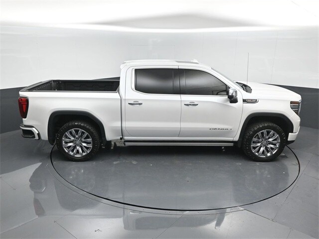 used 2025 GMC Sierra 1500 car, priced at $67,397