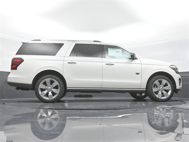 new 2024 Ford Expedition car, priced at $76,550