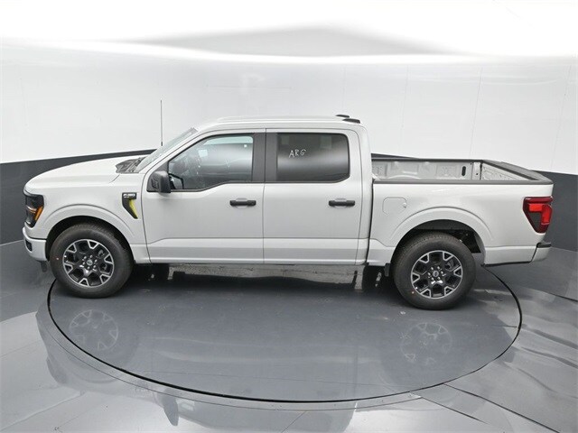 new 2024 Ford F-150 car, priced at $43,014