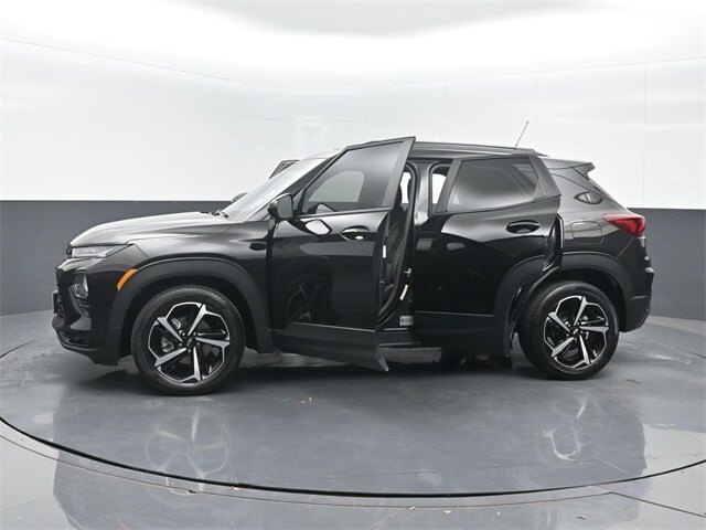 used 2023 Chevrolet TrailBlazer car, priced at $23,966