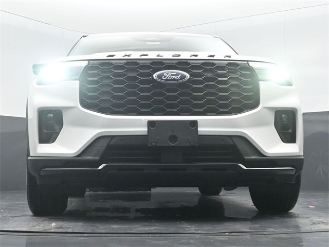 new 2025 Ford Explorer car, priced at $45,005