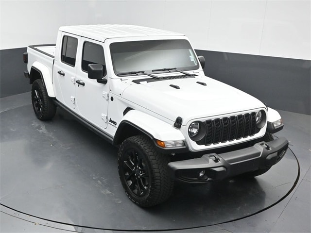used 2024 Jeep Gladiator car, priced at $37,988