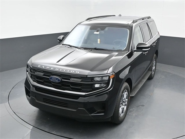 new 2025 Ford Expedition car, priced at $68,210