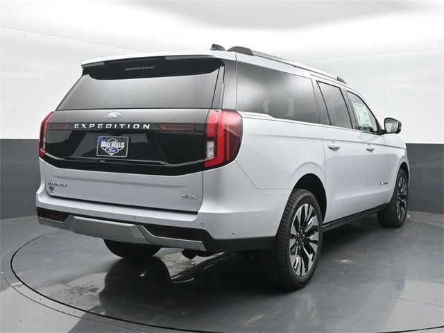 new 2025 Ford Expedition car, priced at $82,435