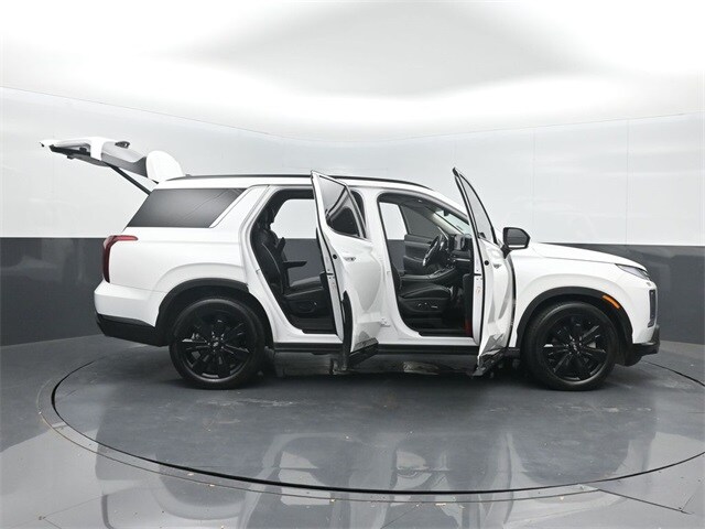 used 2024 Hyundai Palisade car, priced at $37,543