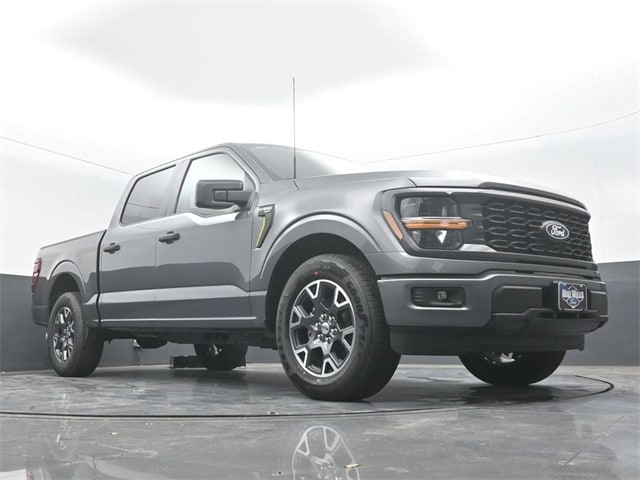new 2025 Ford F-150 car, priced at $43,083