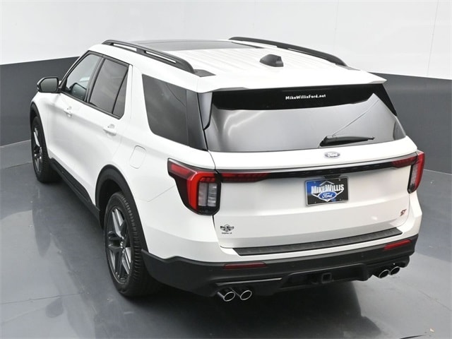 new 2025 Ford Explorer car, priced at $61,620