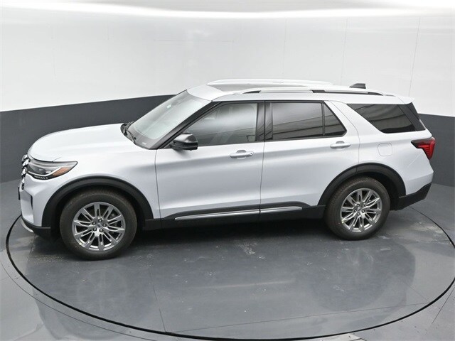 new 2025 Ford Explorer car, priced at $50,345