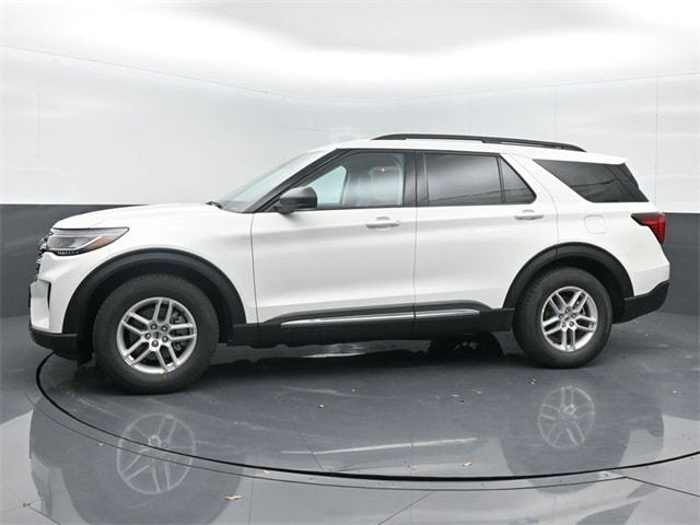 new 2025 Ford Explorer car, priced at $42,105