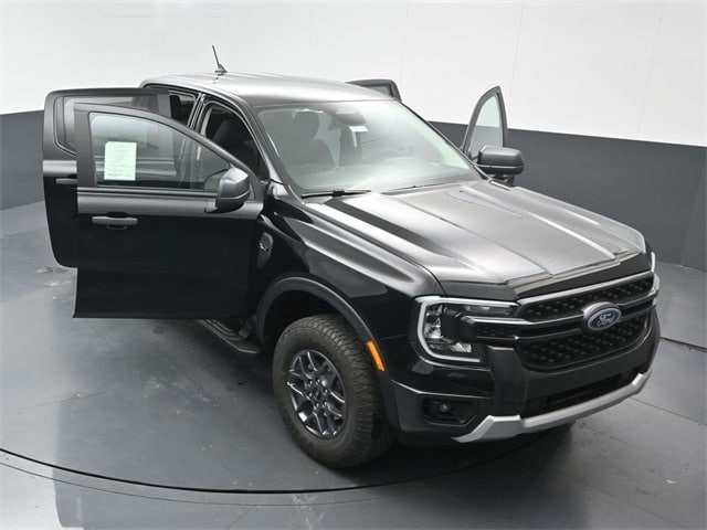new 2025 Ford Ranger car, priced at $40,375