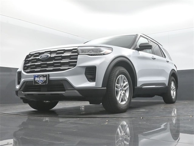 new 2025 Ford Explorer car, priced at $37,645