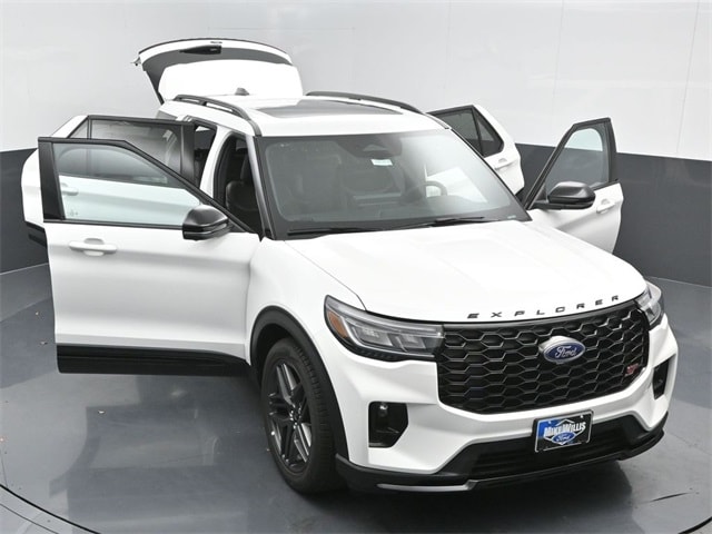 new 2025 Ford Explorer car, priced at $58,090