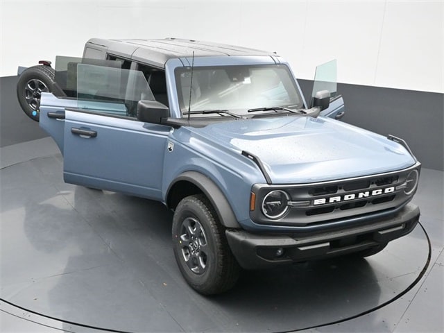 new 2024 Ford Bronco car, priced at $44,595